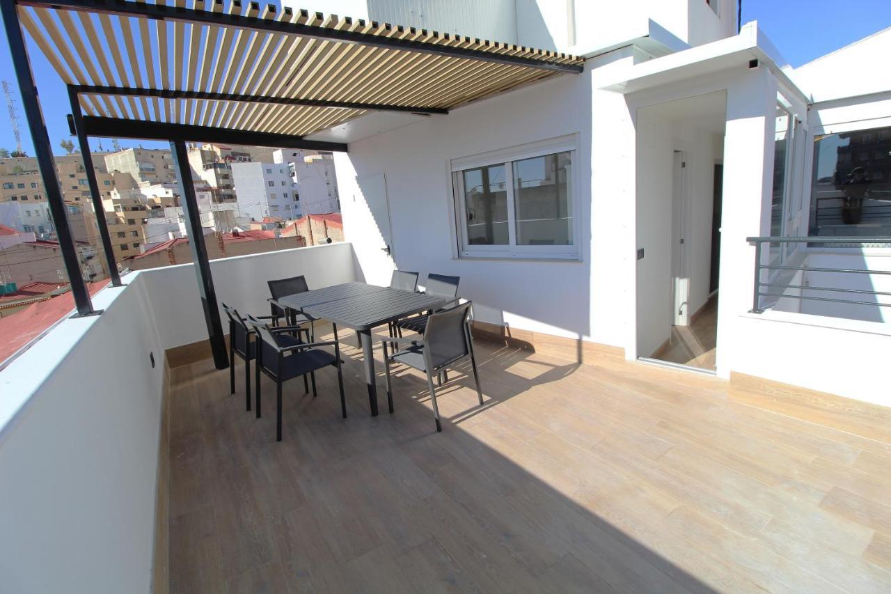 알리칸테 Atico Loft De Lujo Con Terraza Espectacular Y Vista A Los 2 Castillos 아파트 외부 사진
